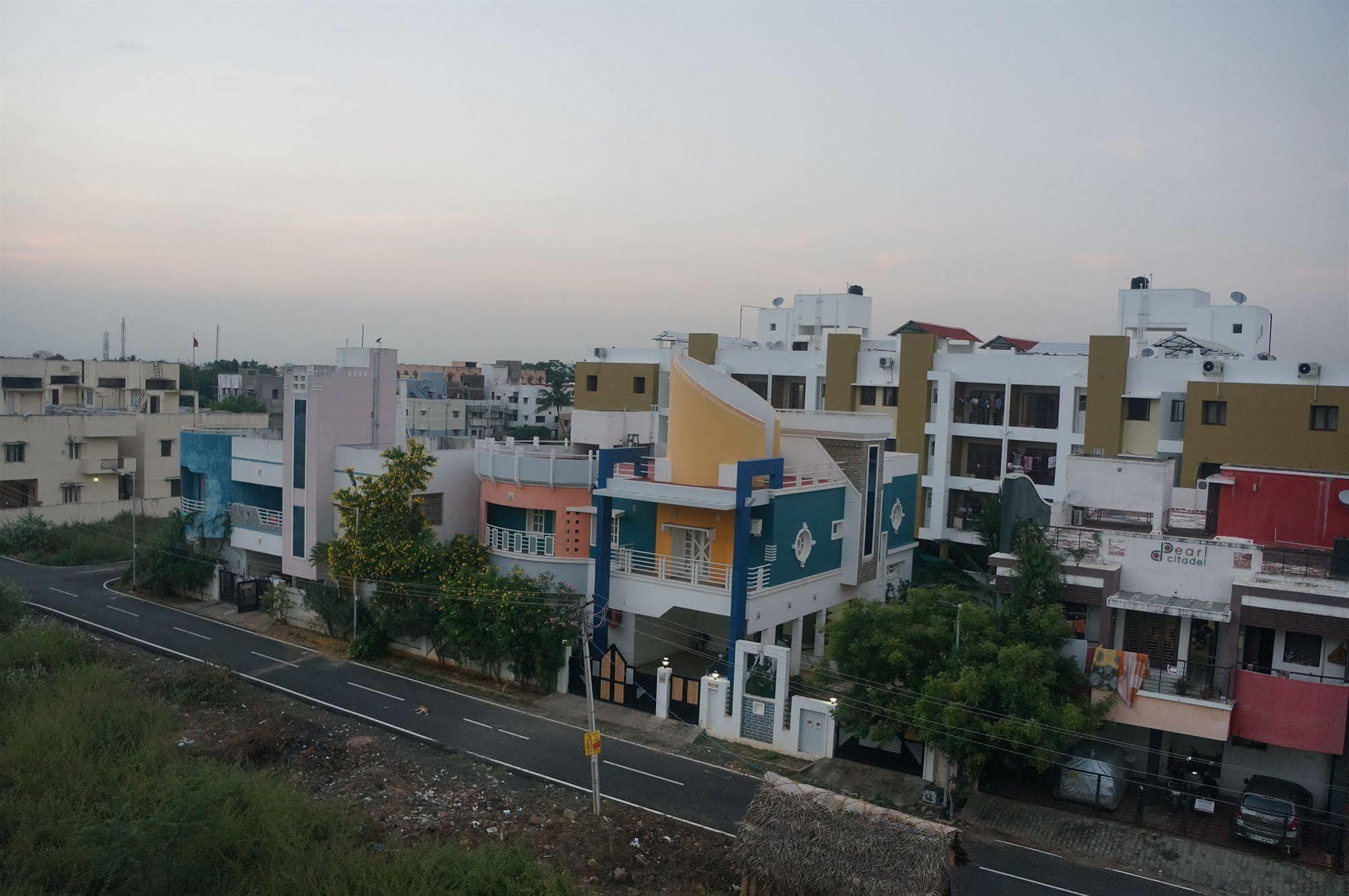 Lotels Hotel Chennai Exterior foto