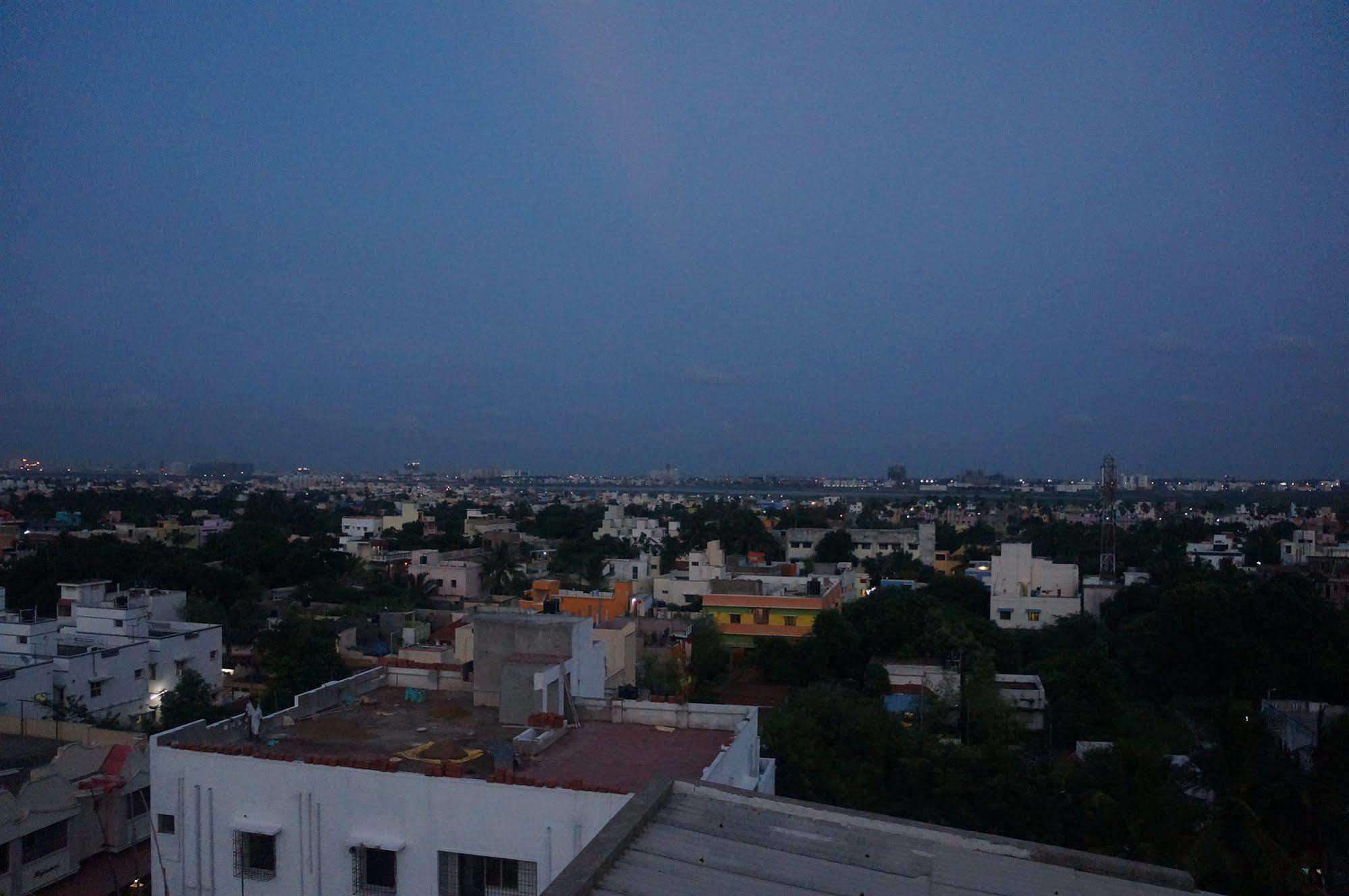Lotels Hotel Chennai Exterior foto