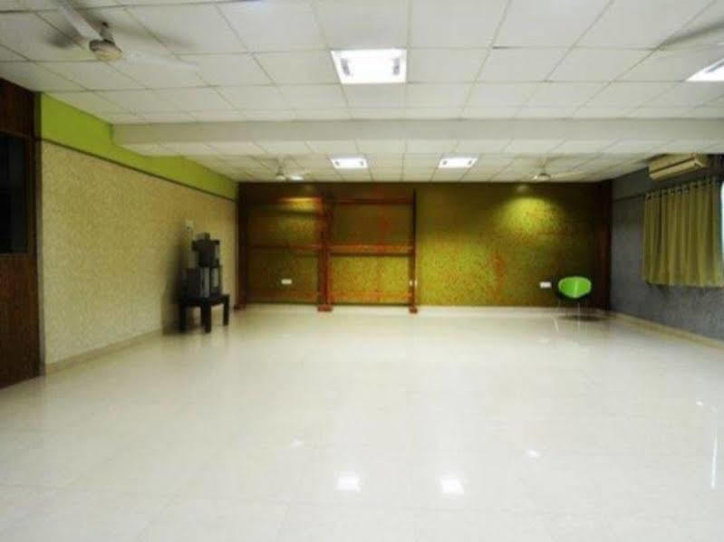 Lotels Hotel Chennai Exterior foto